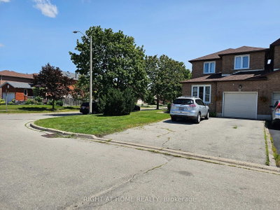710 Ashprior Avenue, Mississauga, ON, photo 3