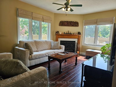 710 Ashprior Avenue, Mississauga, ON, photo 4