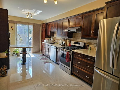 710 Ashprior Avenue, Mississauga, ON, photo 5