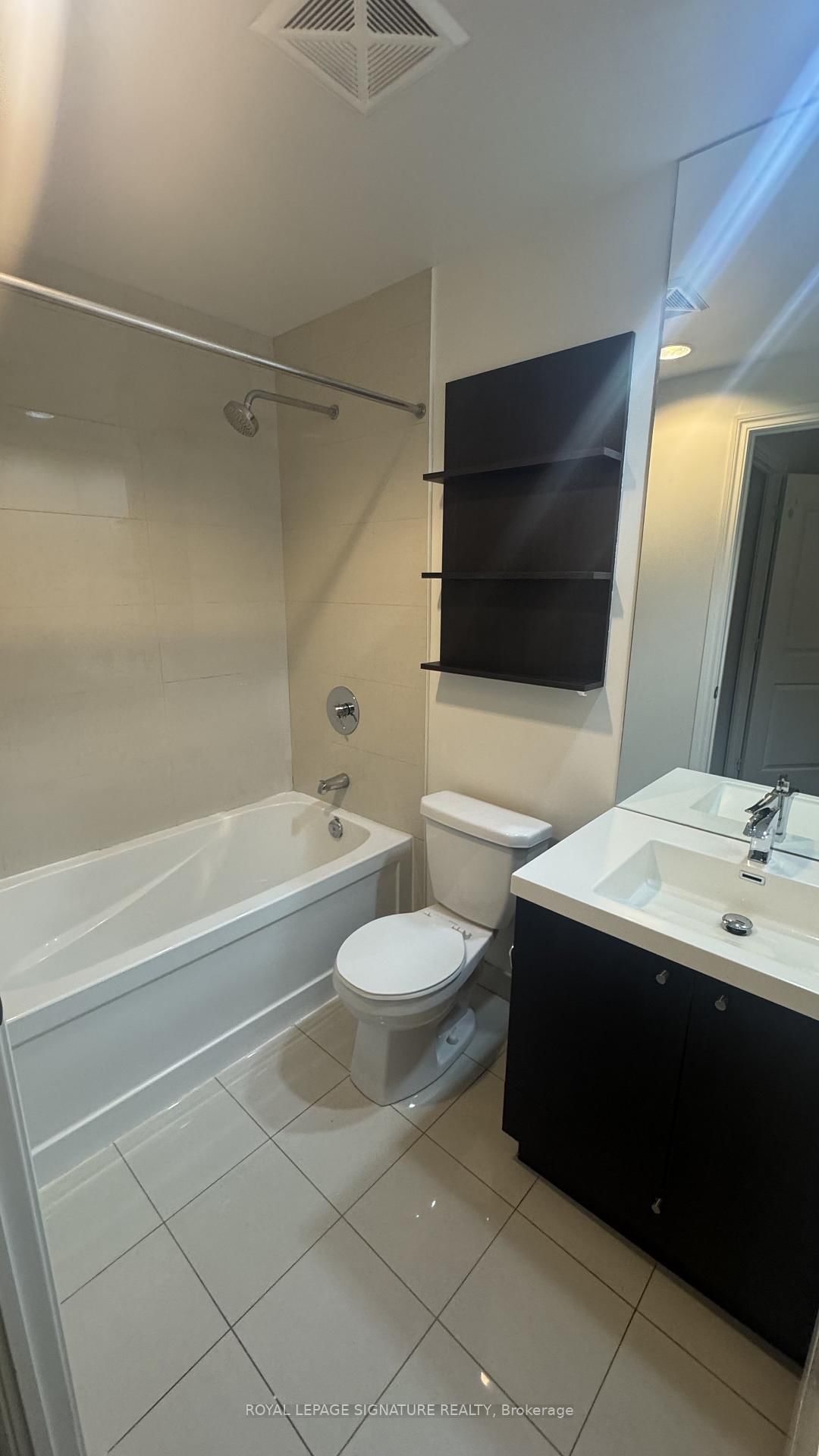 80 Marine Parade Drive • #430 • Toronto, ON photo 6
