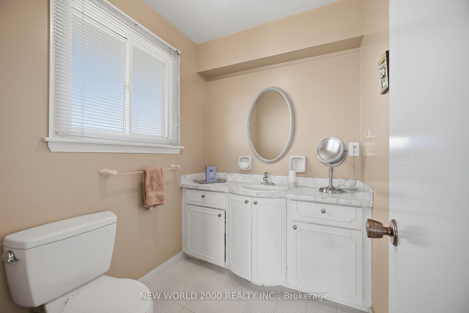 48 Clair Road • Toronto, ON photo 21