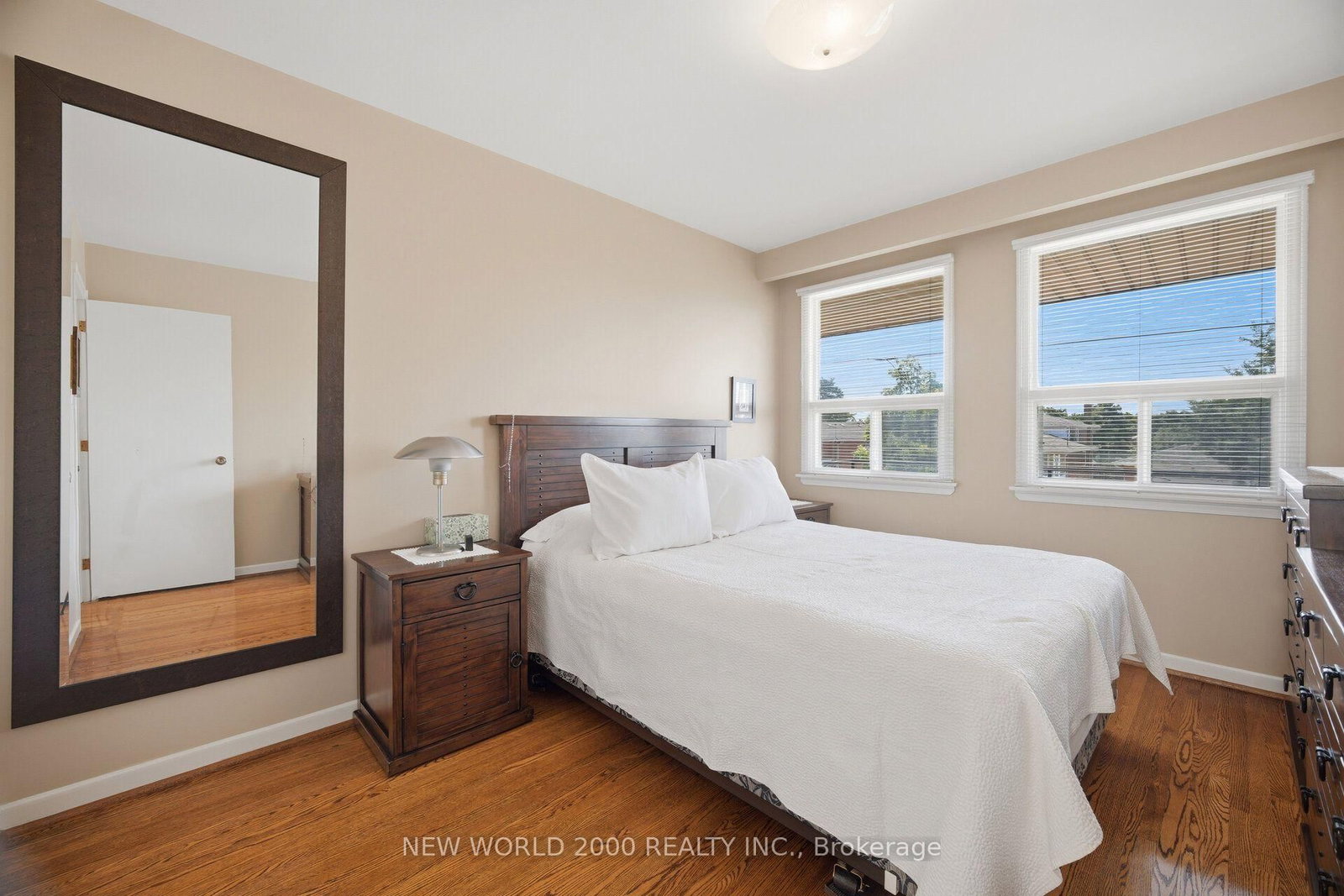 48 Clair Road • Toronto, ON photo 23