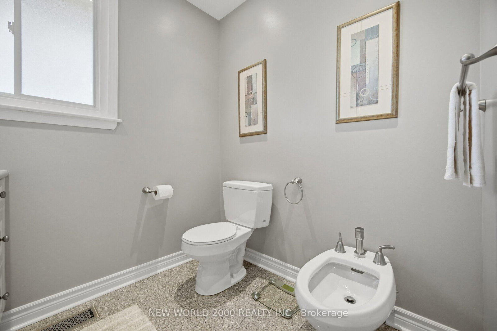 48 Clair Road • Toronto, ON photo 27