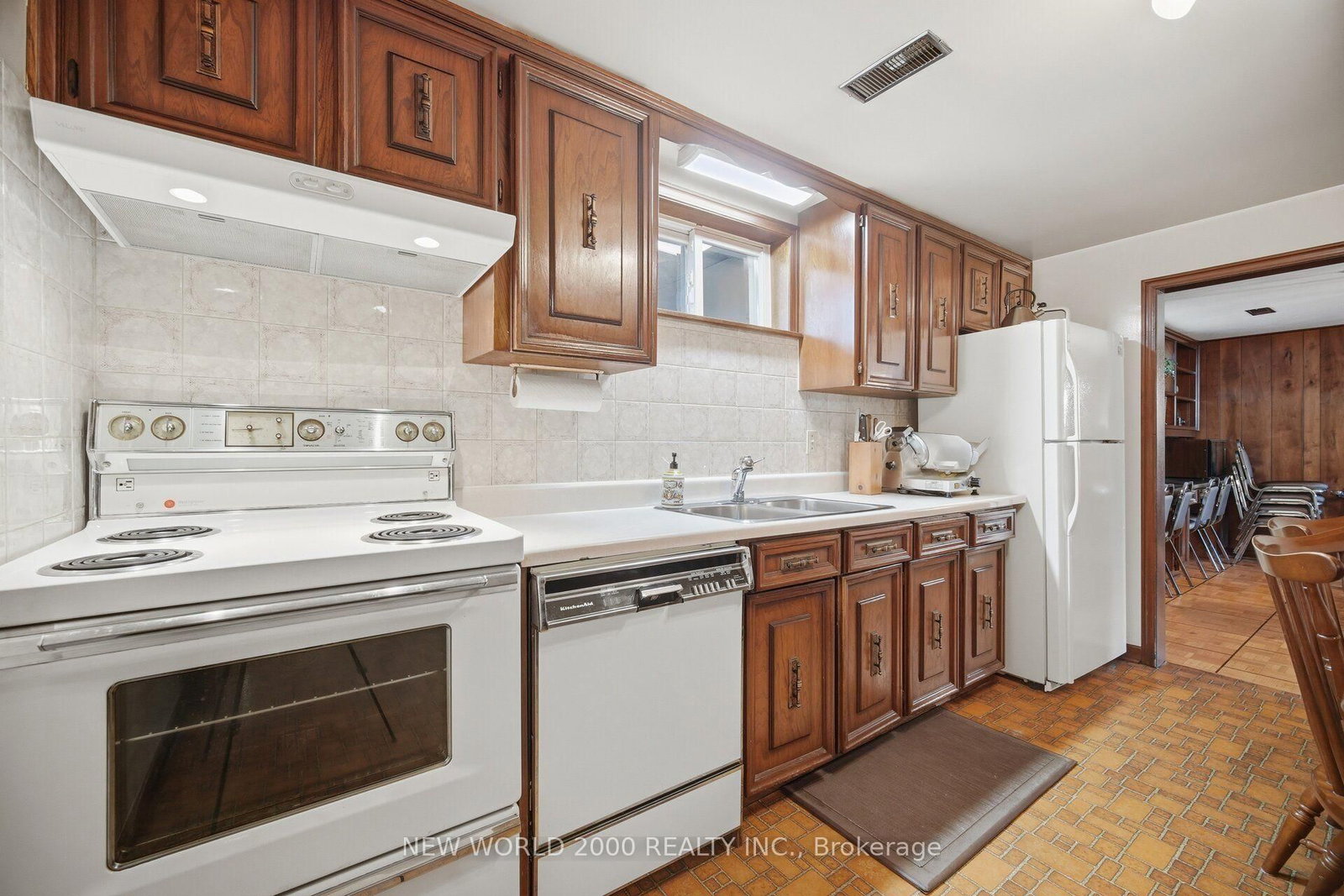 48 Clair Road • Toronto, ON photo 34