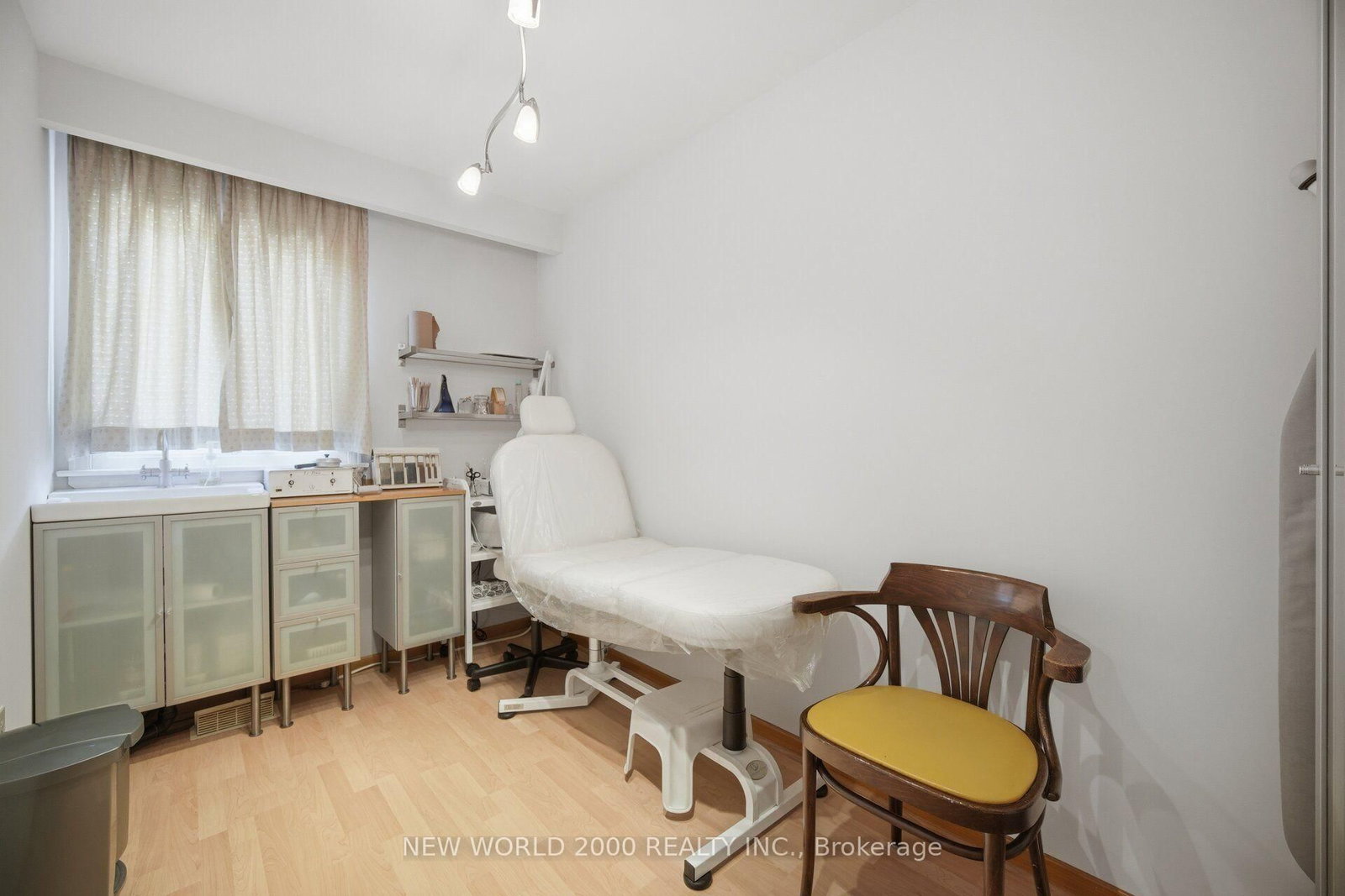 48 Clair Road • Toronto, ON photo 37