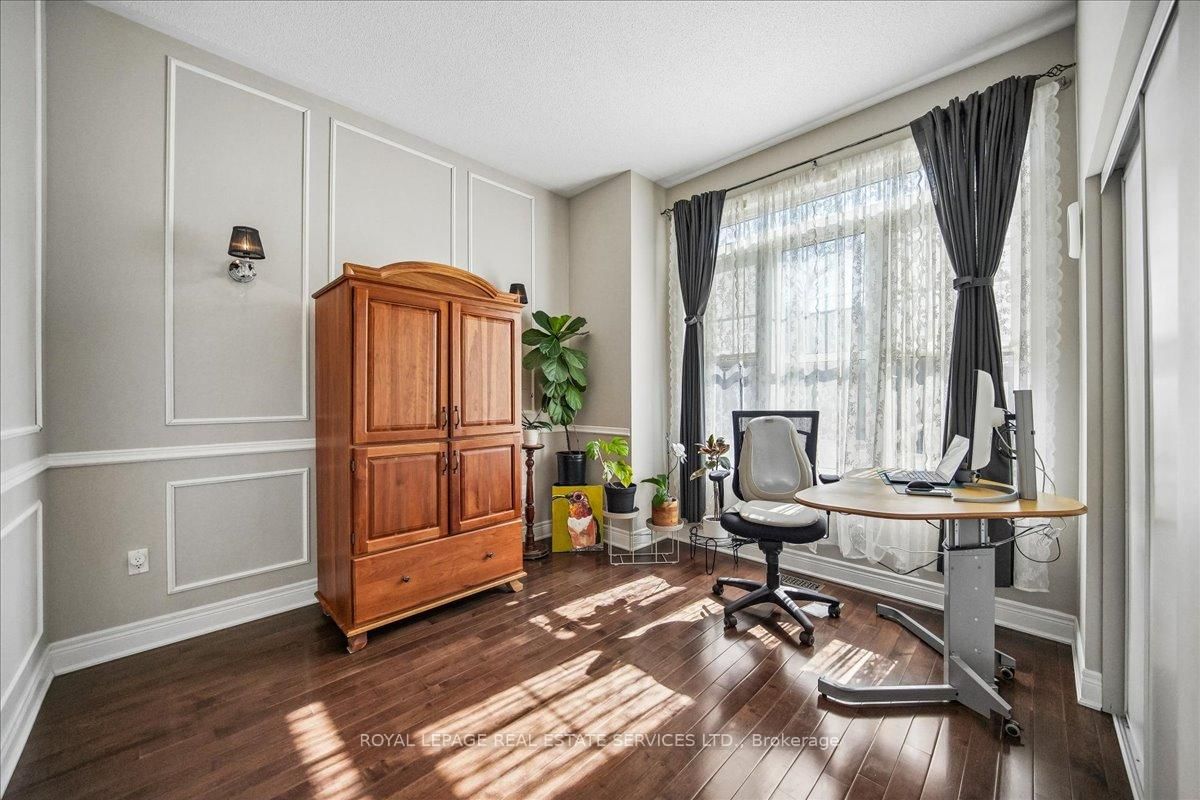 693 Savoline Boulevard • Milton, ON photo 11