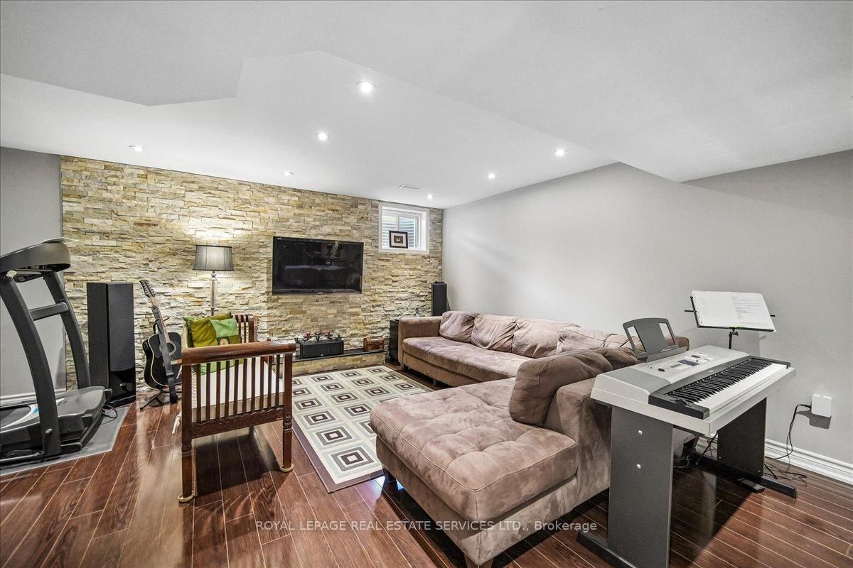 693 Savoline Boulevard • Milton, ON photo 17
