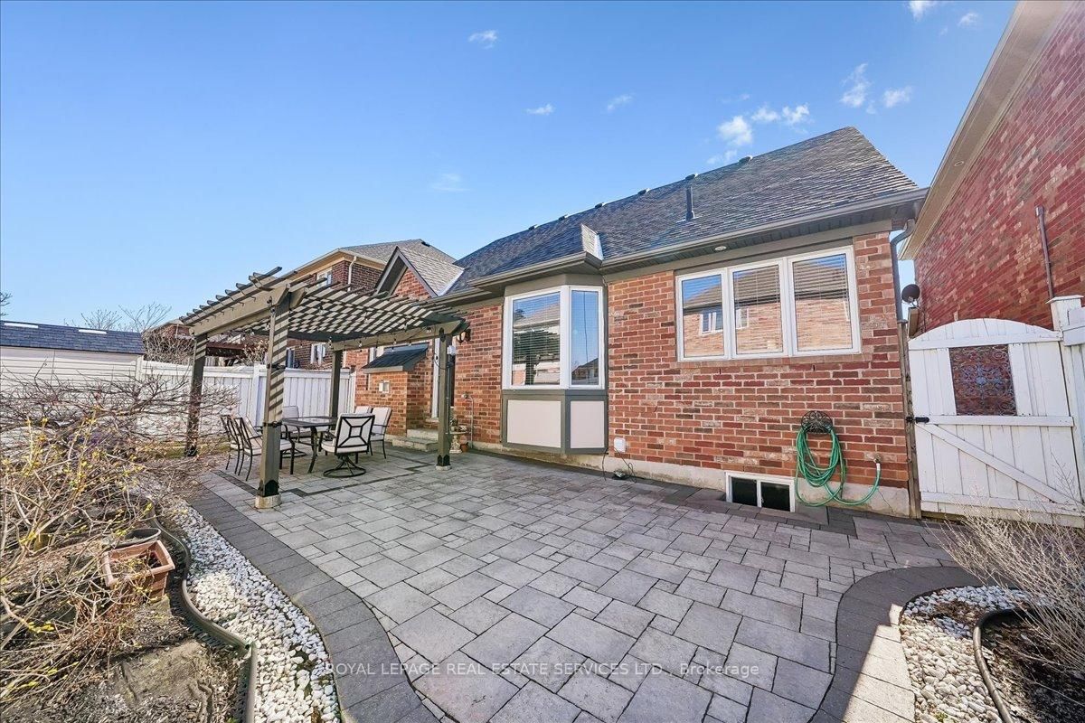 693 Savoline Boulevard • Milton, ON photo 22