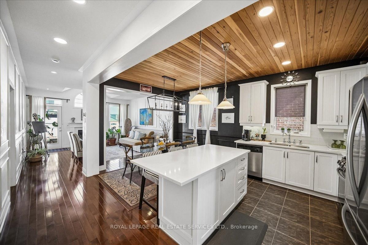693 Savoline Boulevard • Milton, ON photo 6