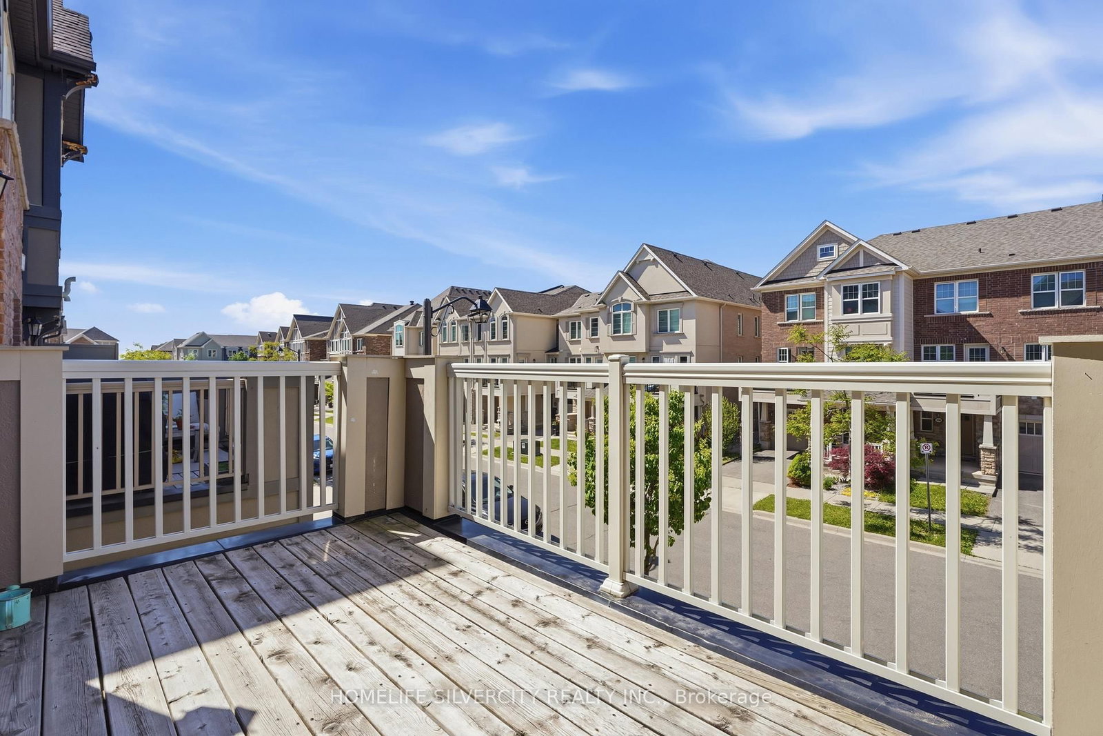 3085 Mistletoe Gardens • Oakville, ON photo 15