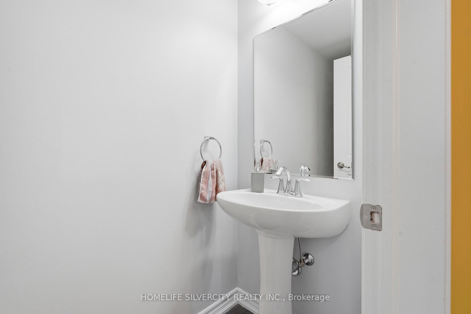 3085 Mistletoe Gardens • Oakville, ON photo 21