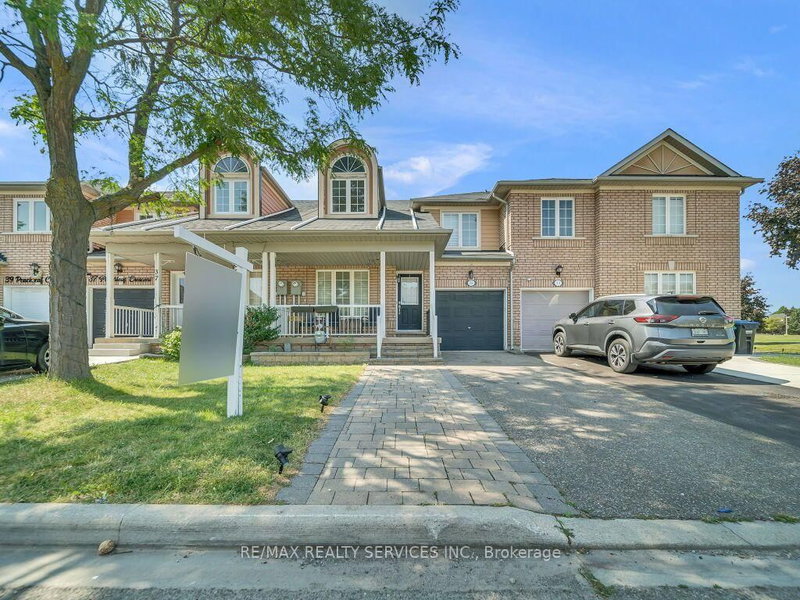35 Peachleaf Crescent