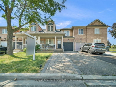 35 Peachleaf Crescent