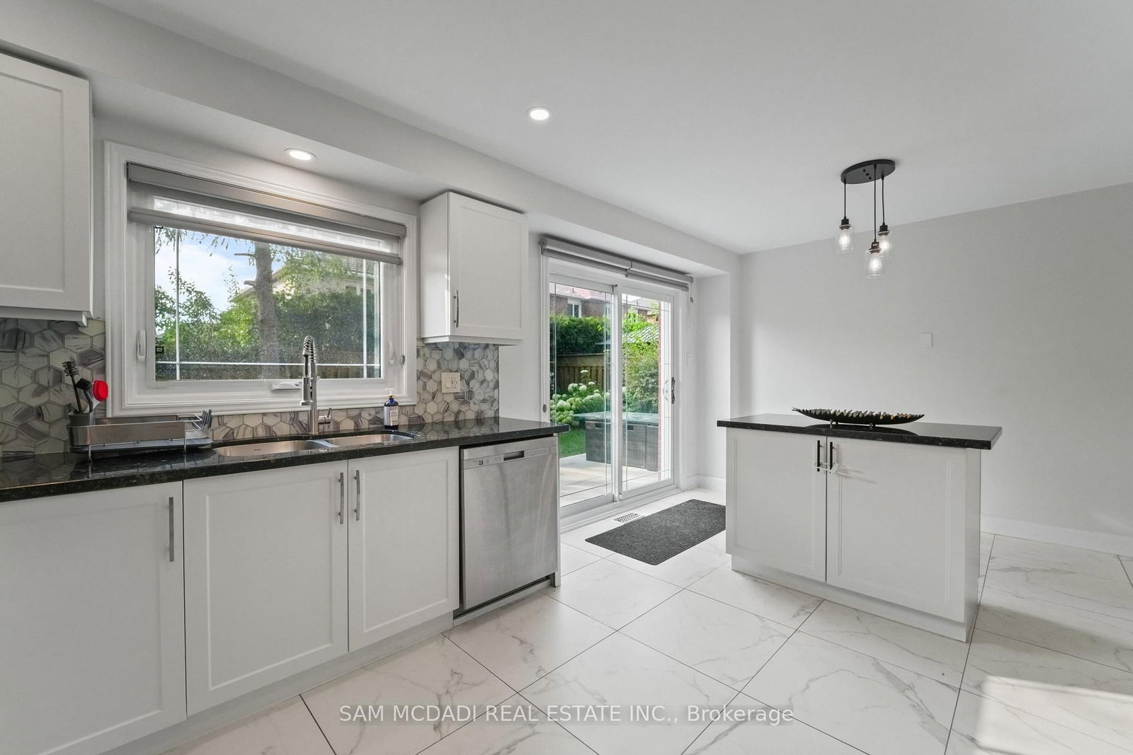 4778 Crystal Rose Drive • Mississauga, ON photo 9