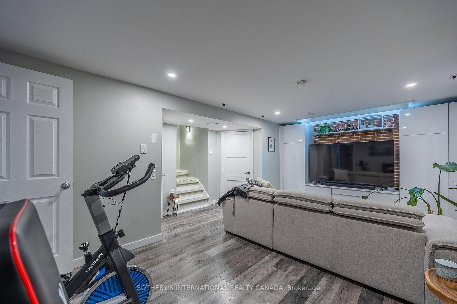 5475 Lakeshore Road • #113 • Burlington, ON photo 21