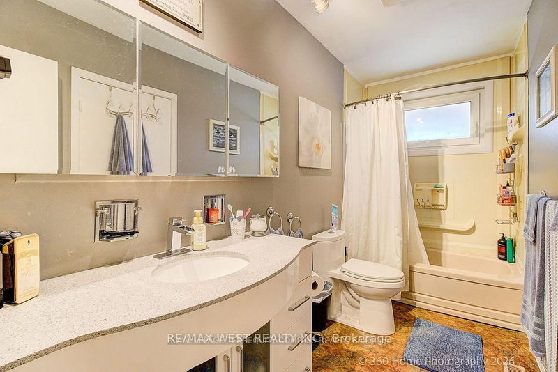 1583 Otterby Mississauga,ON L4X 1W8 — Photo 14