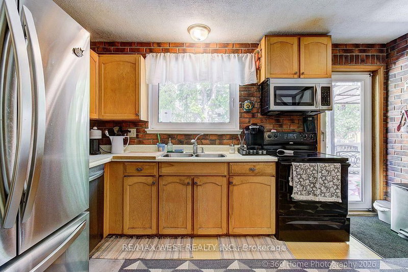 1583 Otterby Mississauga,ON L4X 1W8 — Photo 5