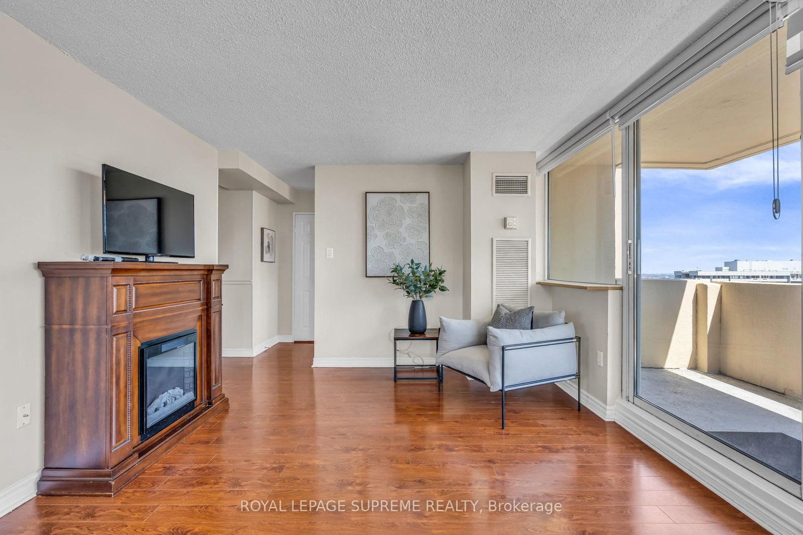 3590 Kaneff Crescent • #1907 • Mississauga, ON photo 10