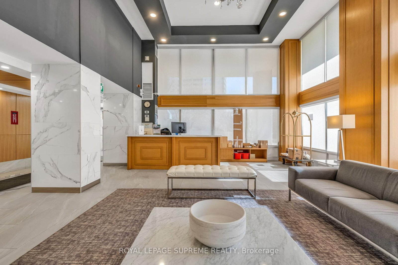 3590 Kaneff Crescent • #1907 • Mississauga, ON photo 4