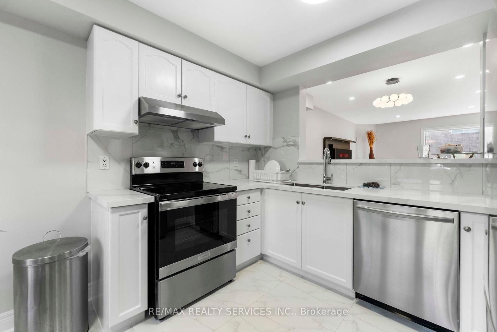 80 Acorn Place • #69 • Mississauga, ON photo 13
