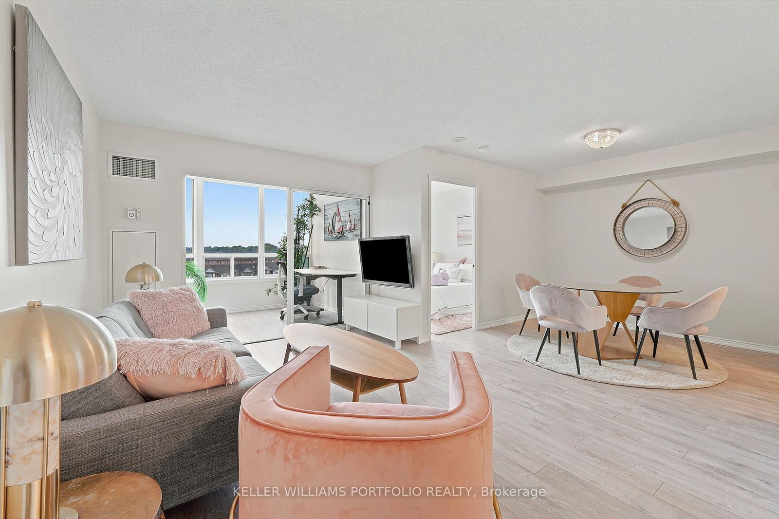 135 Hillcrest Avenue • #605 • Mississauga, ON photo 1