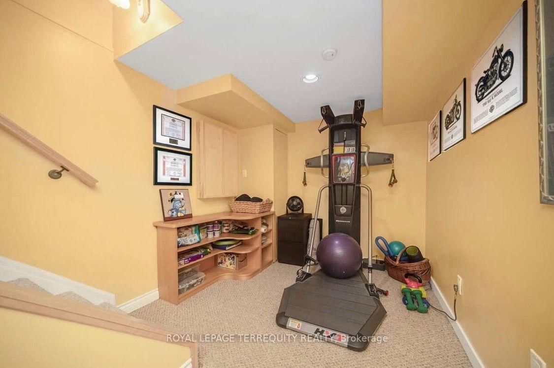 Listing Image 37
