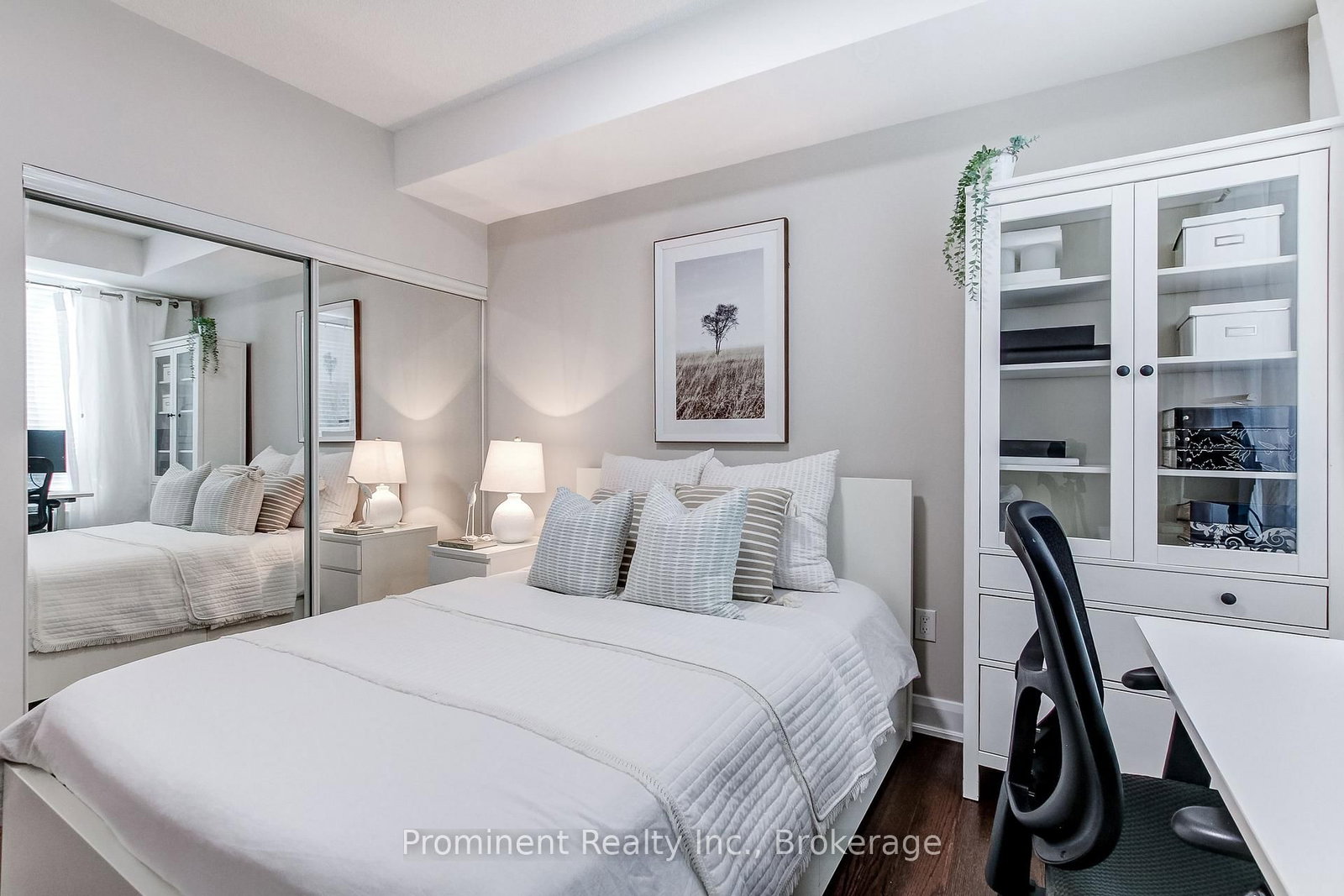 2470 Prince Michael Drive • #414 • Oakville, ON photo 21
