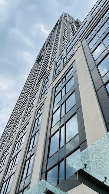 2612 - 1928 Lakeshore Boulevard W