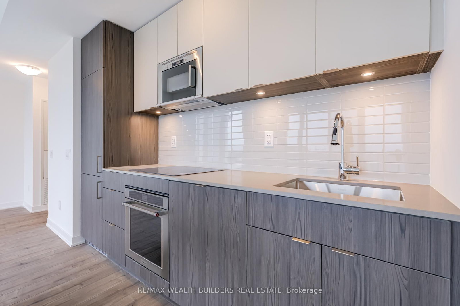 220 Missinnihe Way • #714 • Mississauga, ON photo 11