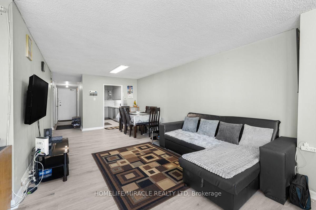 40 Panorama Court • #903 • Toronto, ON photo 13