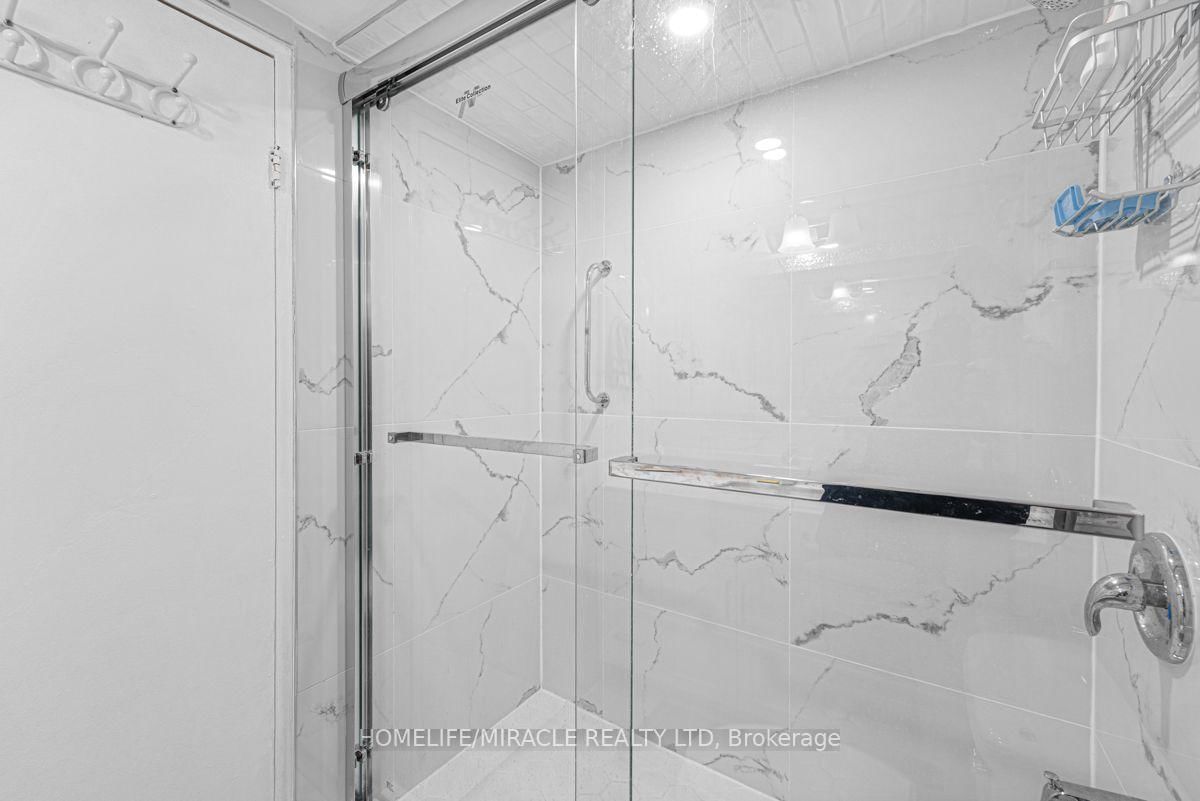 40 Panorama Court • #903 • Toronto, ON photo 28