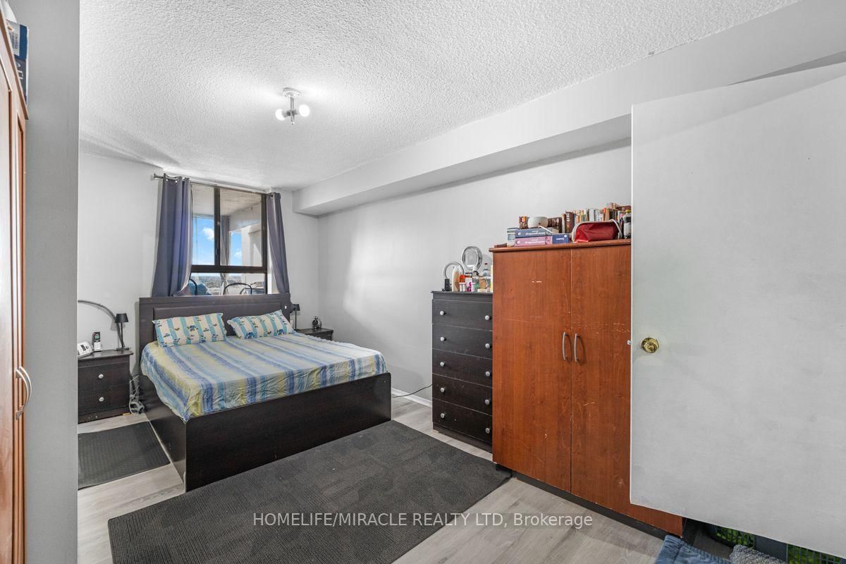 40 Panorama Court • #903 • Toronto, ON photo 35