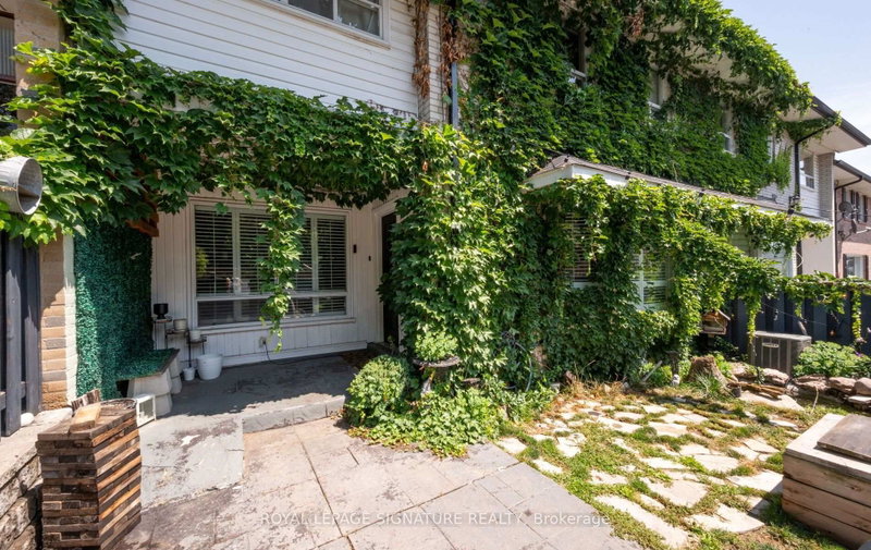 9 - 61 Ardglen Drive