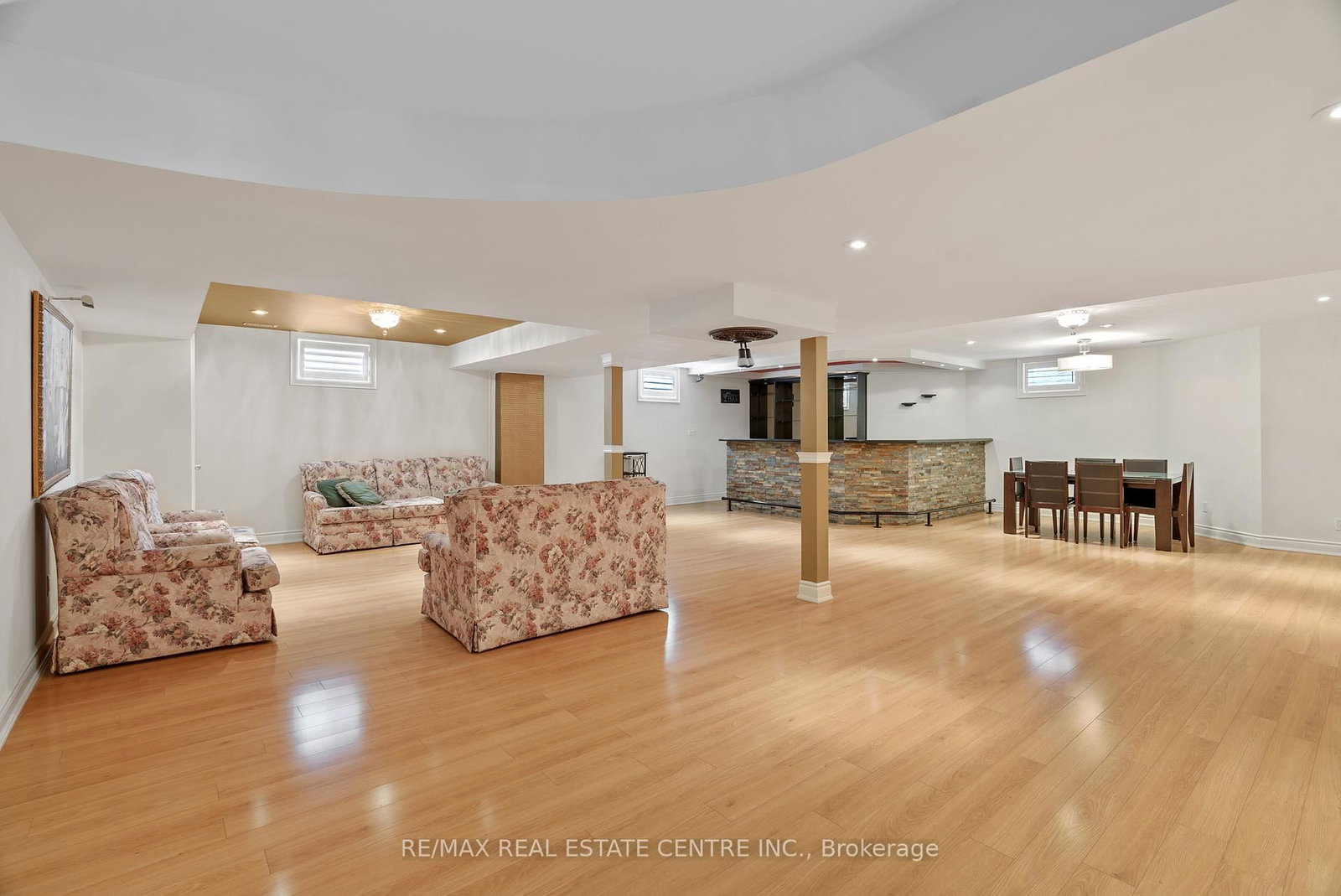 645 Cranleigh Court • Mississauga, ON photo 39