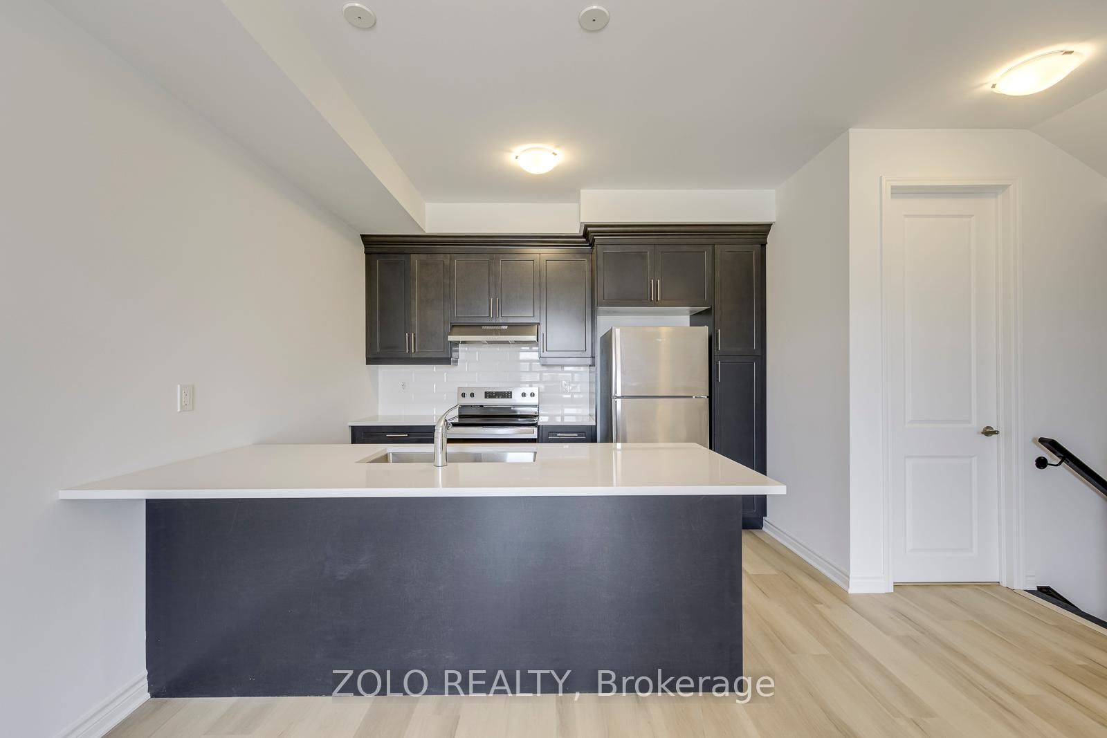 1572 Rutland Crescent • Milton, ON photo 5