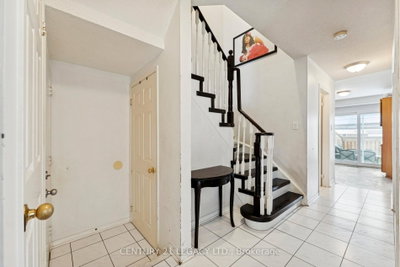 71 Townley Crescent, Brampton, ON, photo 4