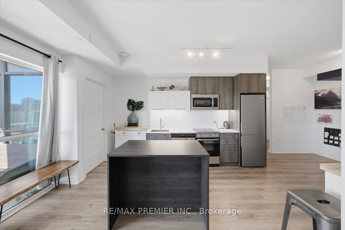 25 Neighbourhood Lane • #515 • Toronto, ON photo 12