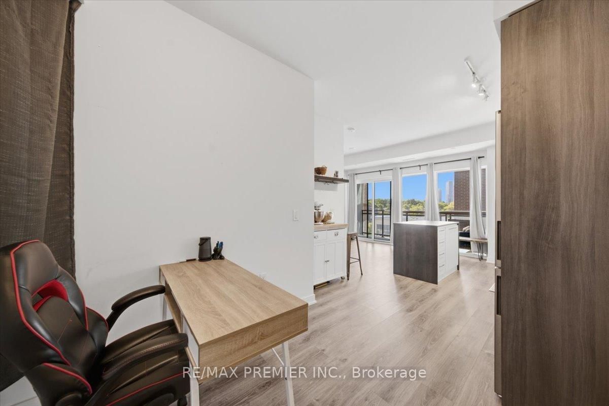 25 Neighbourhood Lane • #515 • Toronto, ON photo 9