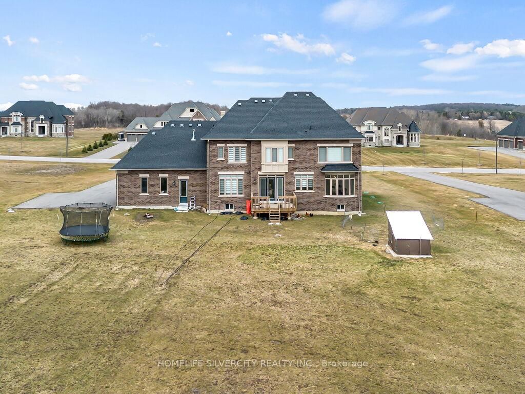 Listing Image 40