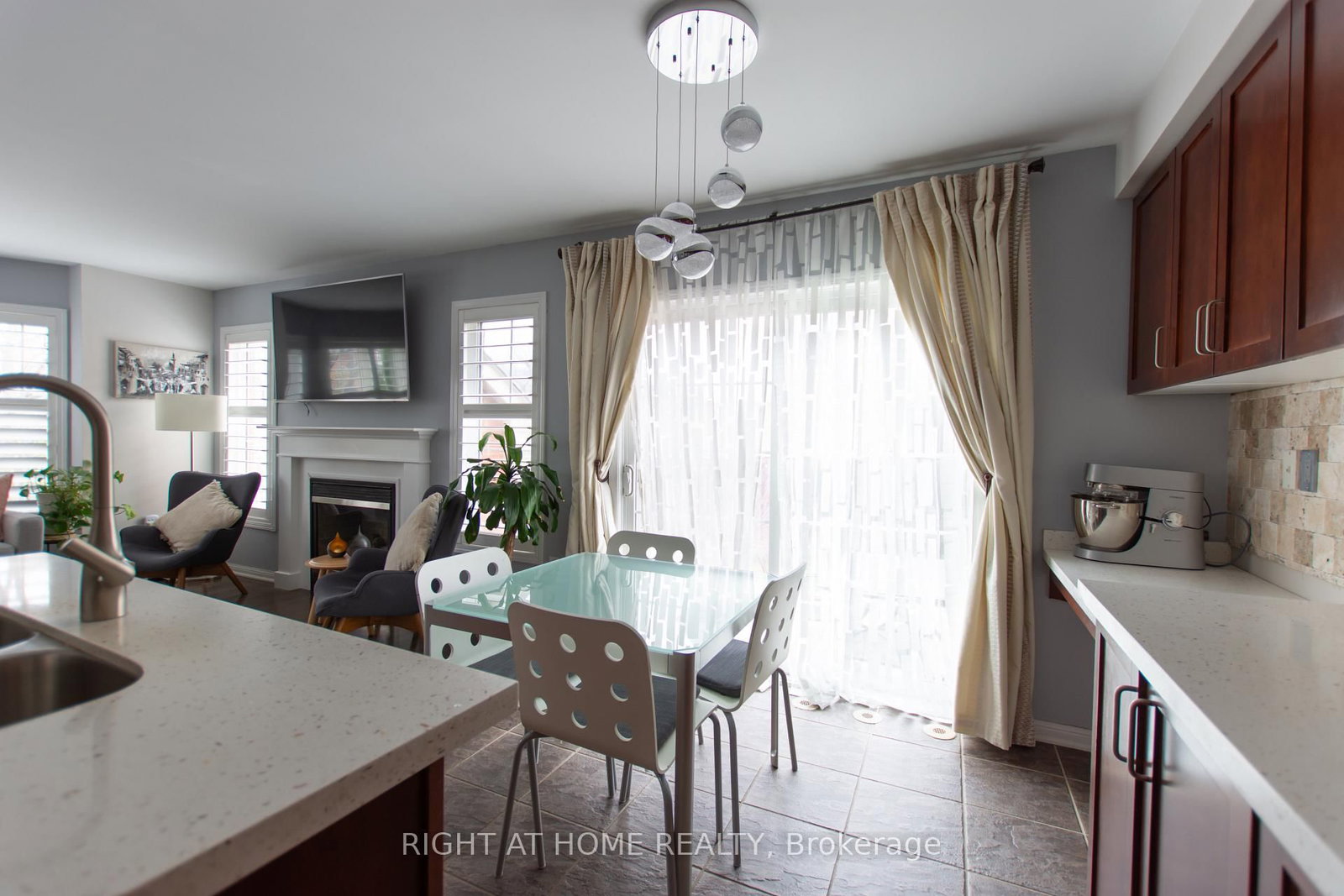 221 Prosser Circle • Milton, ON photo 13