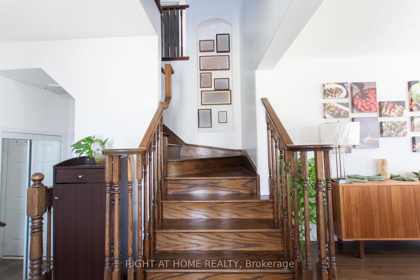 221 Prosser Circle • Milton, ON photo 22