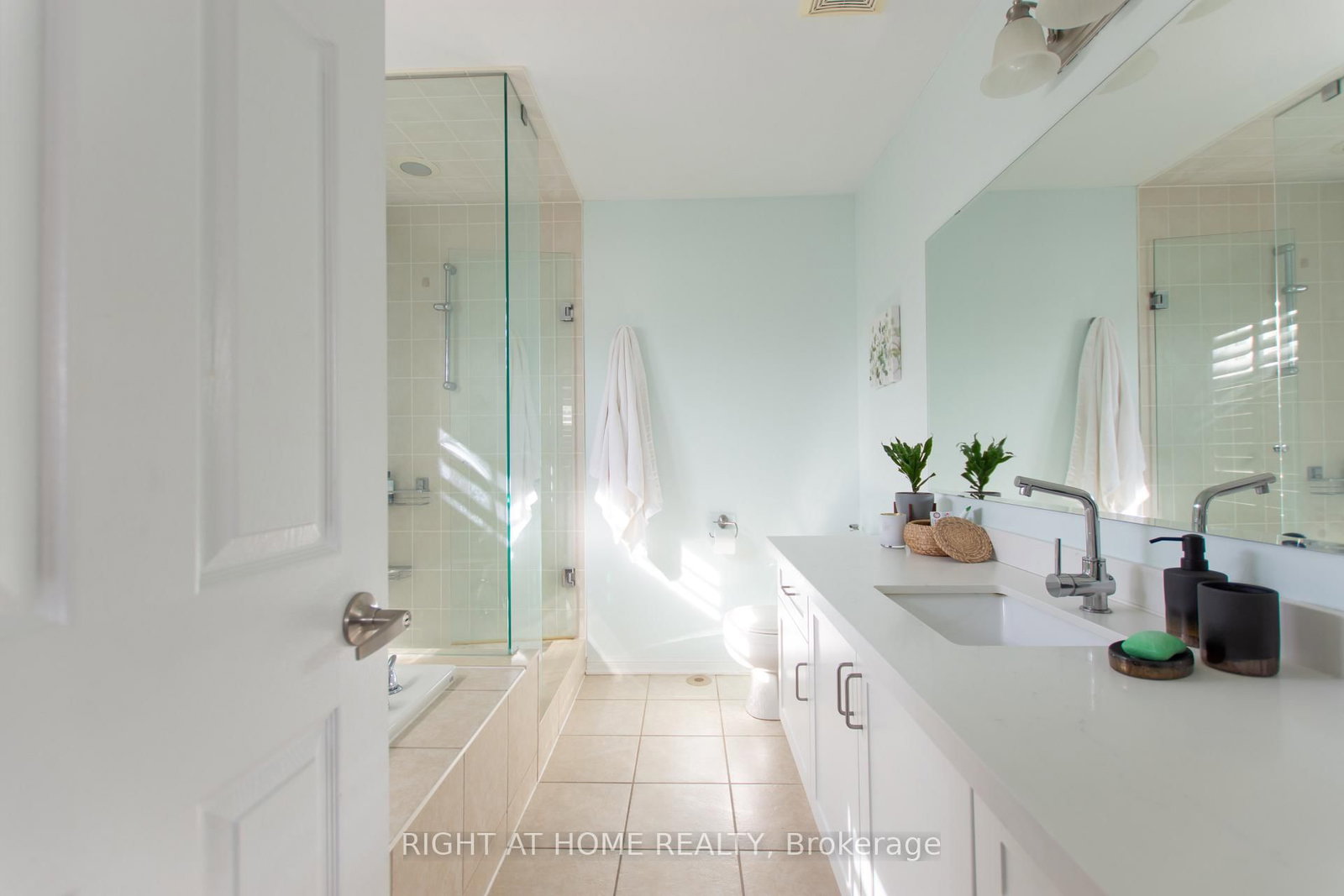 221 Prosser Circle • Milton, ON photo 35
