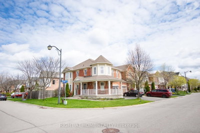 221 Prosser Circle • Milton, ON photo 4
