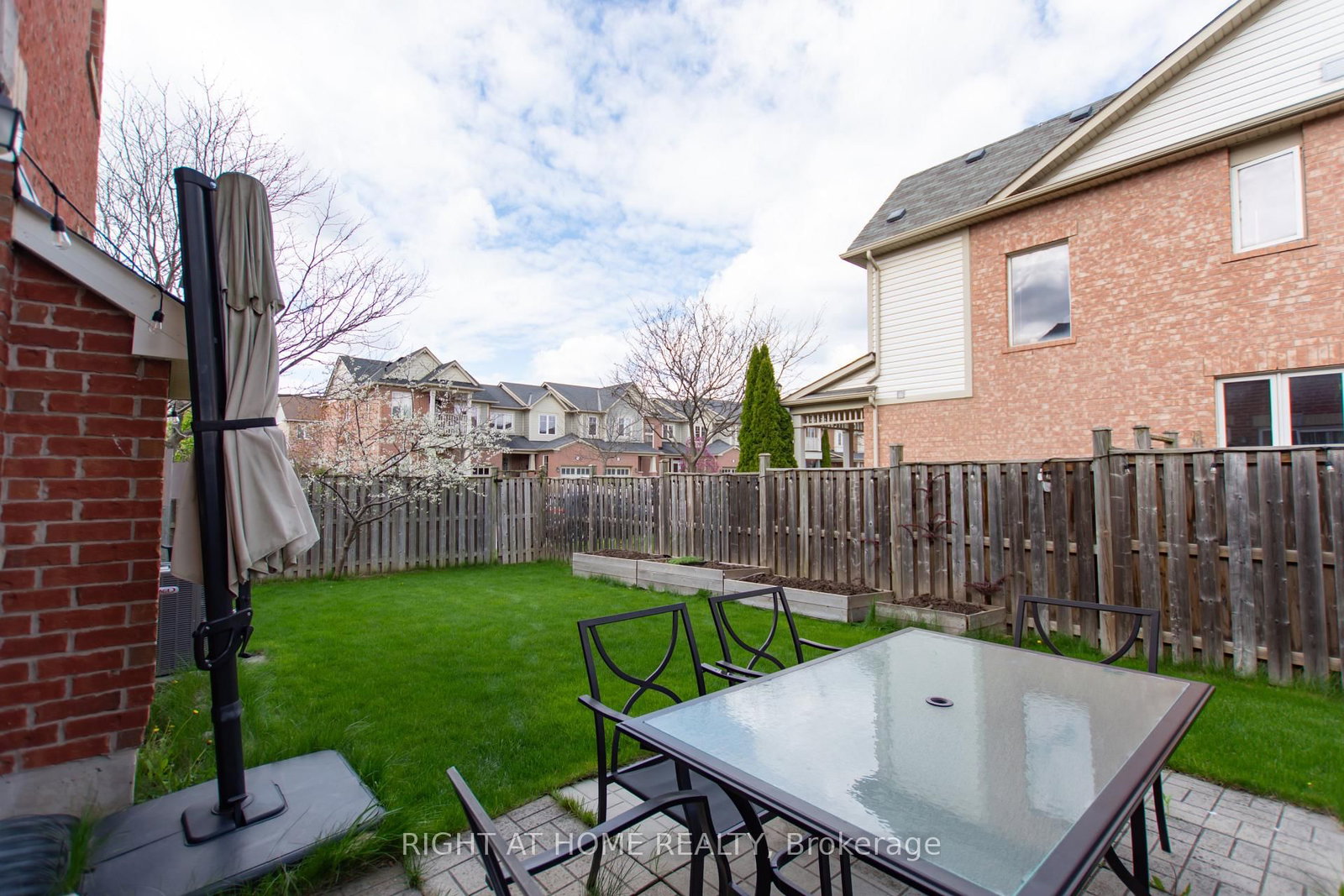221 Prosser Circle • Milton, ON photo 44