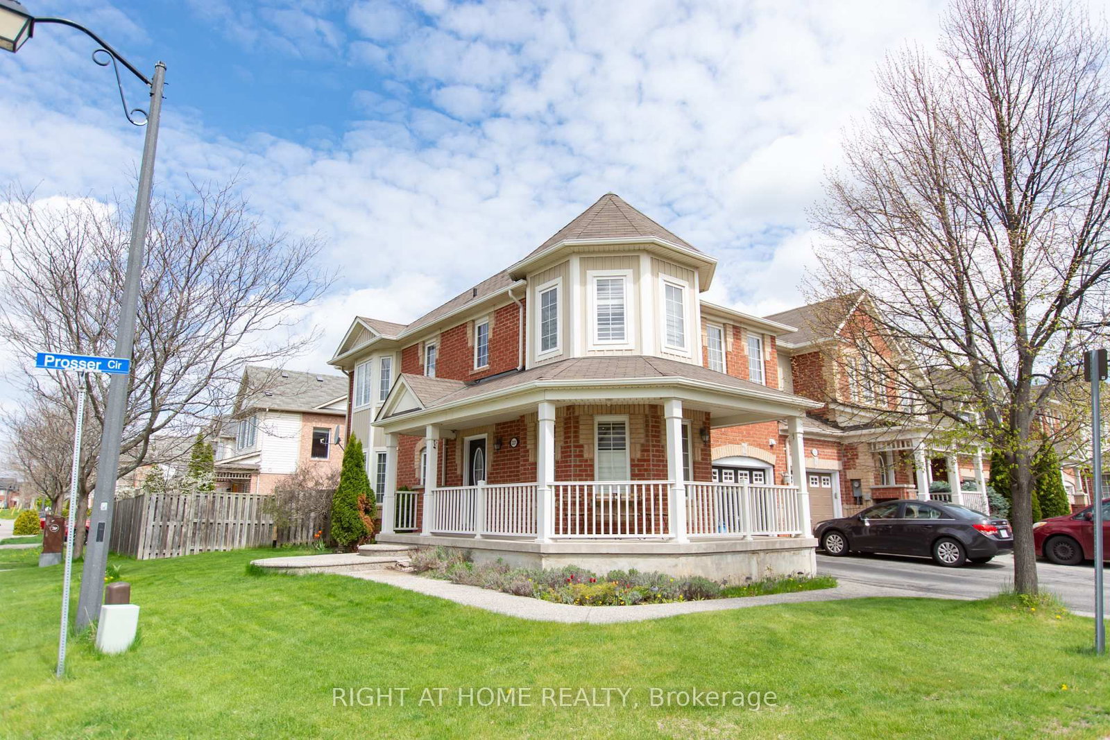 221 Prosser Circle • Milton, ON photo 5