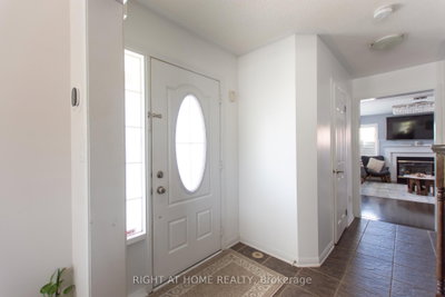 221 Prosser Circle • Milton, ON photo 7