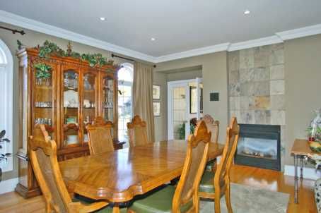 8 Deer Run Cres, Halton Hills, L7J2L7 | Image 3