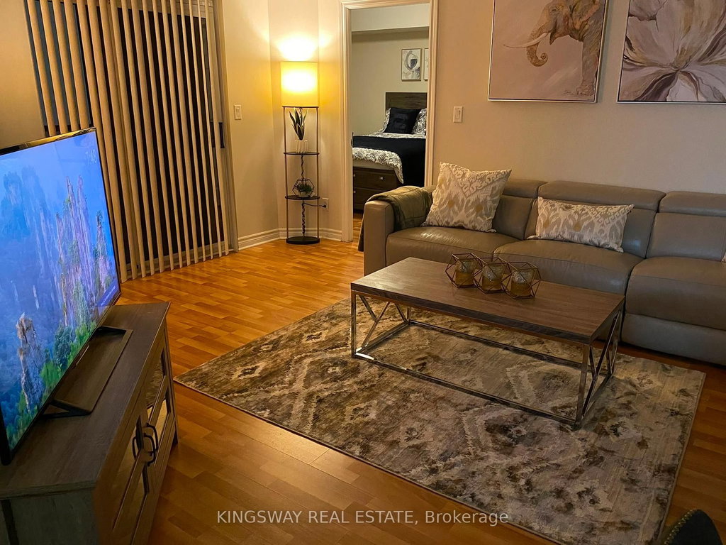2730 - 3888 Duke Of York Boulevard 2