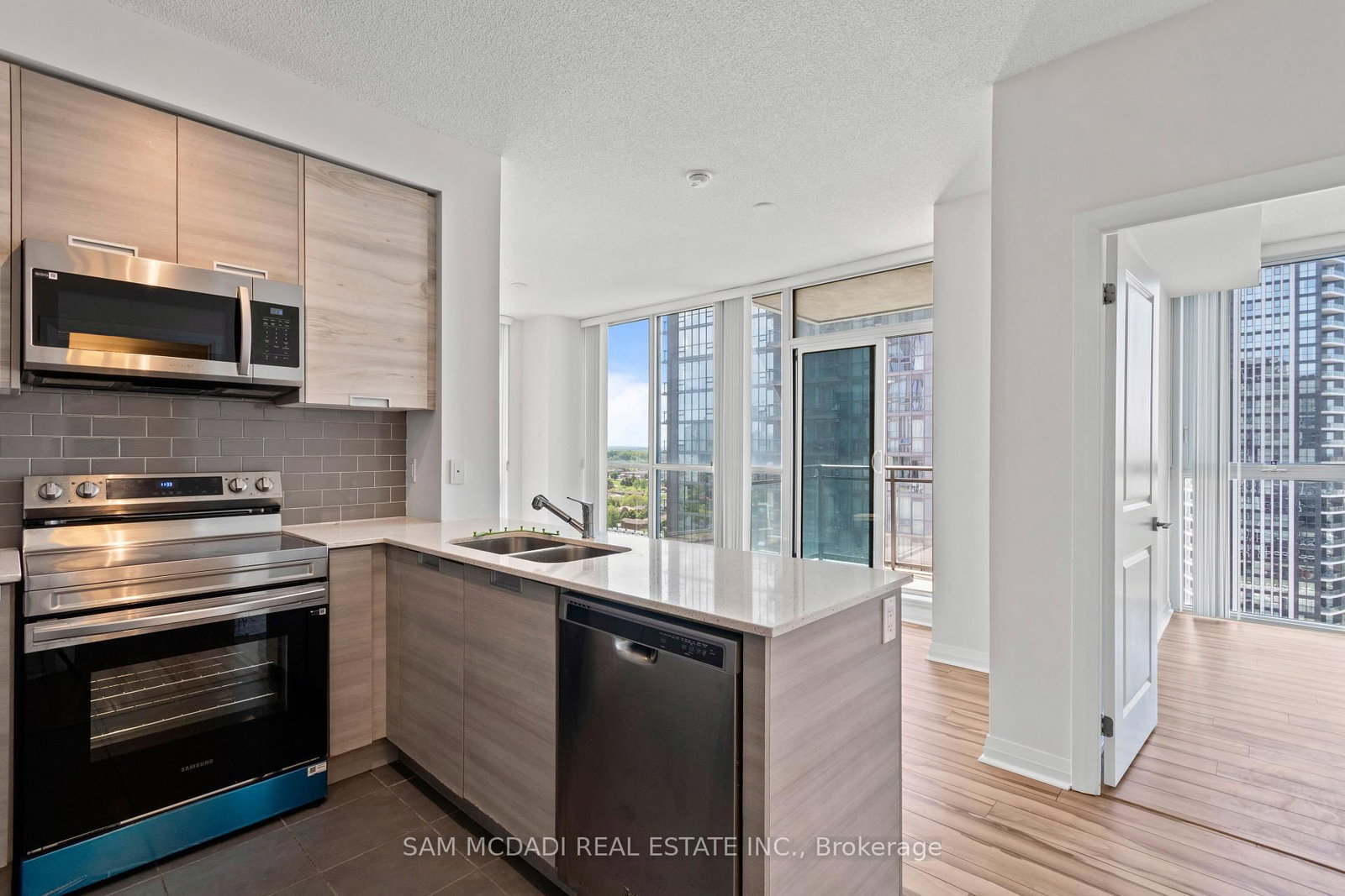 55 Eglinton Avenue W • #1602 • Mississauga, ON photo 10