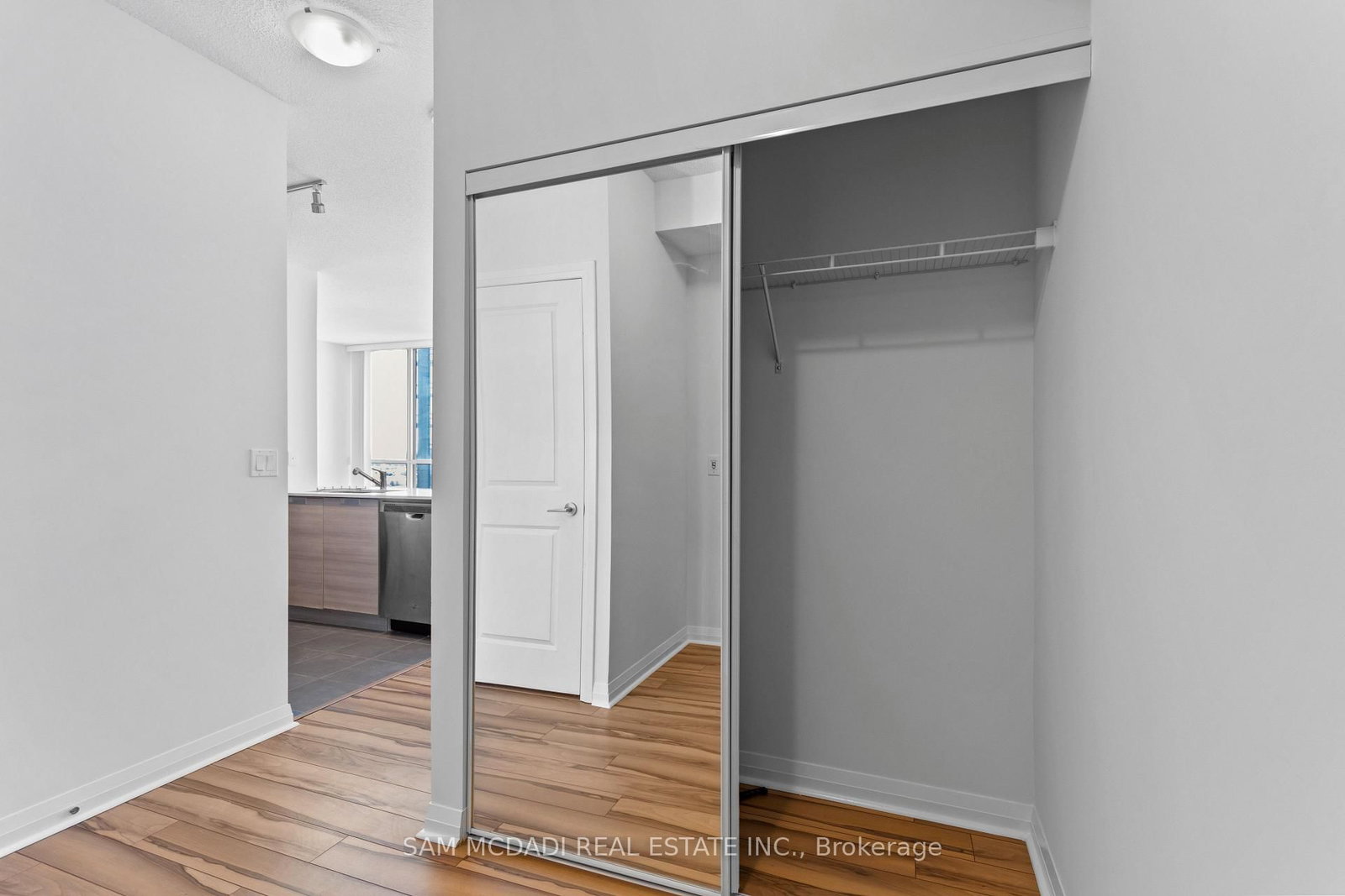 55 Eglinton Avenue W • #1602 • Mississauga, ON photo 3